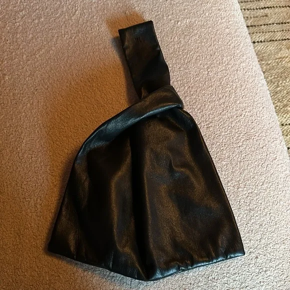 Nanushka Jen Loop-handle Bag - Picture 4 of 6